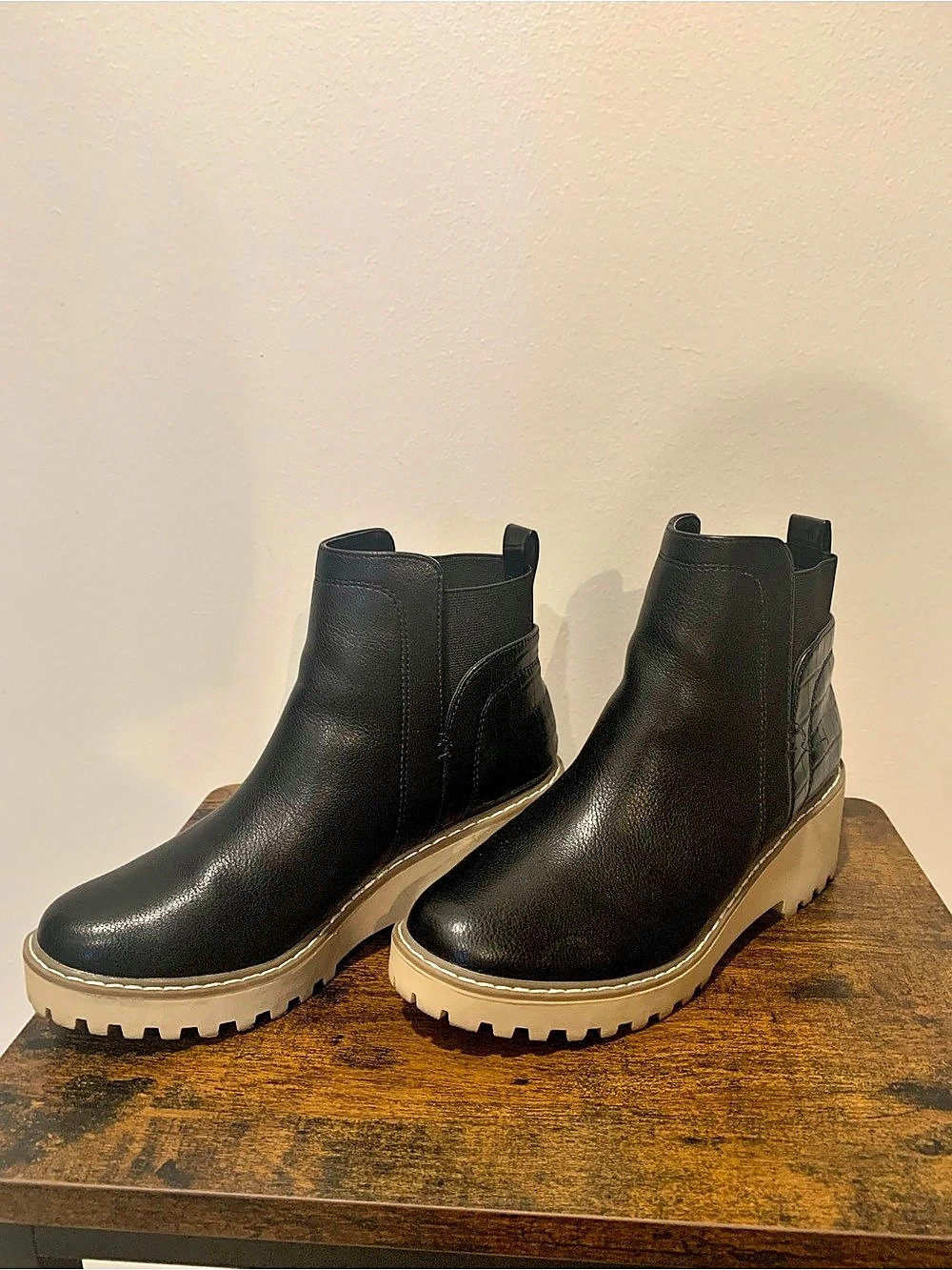 Dolce Vita Rielle Platform Ankle Boots Black US 7 Like New